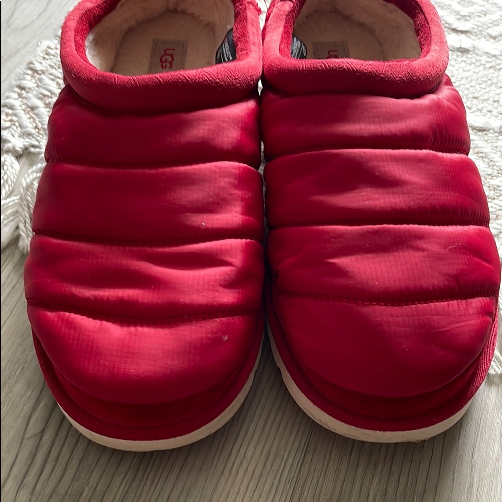 UGGs - Picture 5 of 7